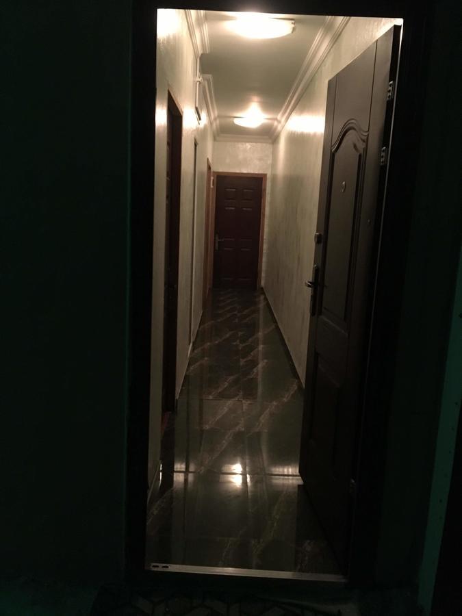 Makvalas Apartment In Batumi Centre ภายนอก รูปภาพ