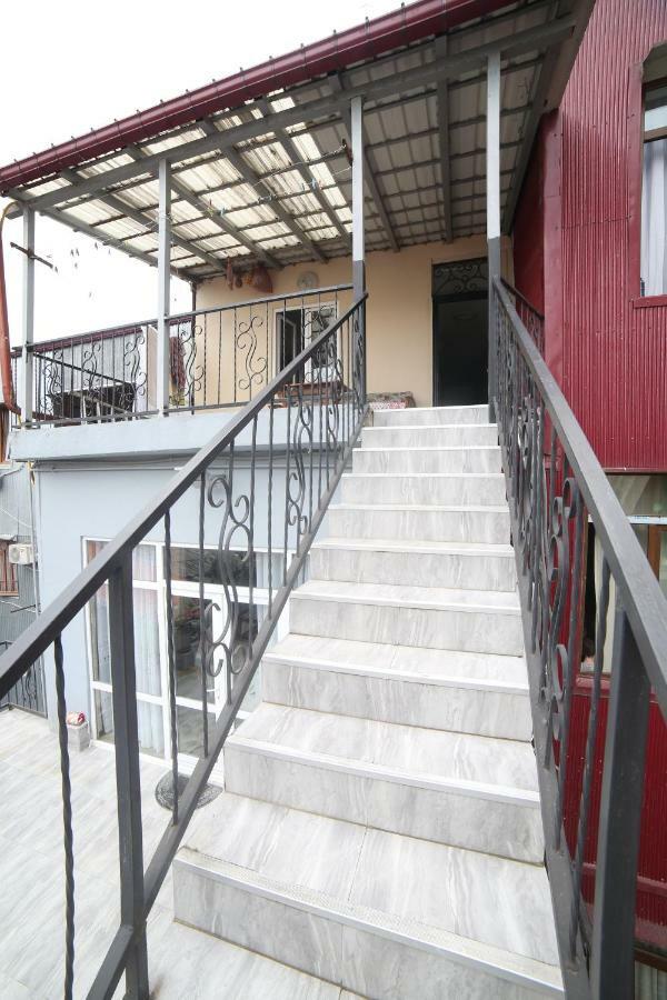 Makvalas Apartment In Batumi Centre ภายนอก รูปภาพ